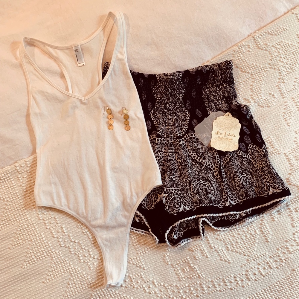 Altar’d State Shorts SZ SM NWT
